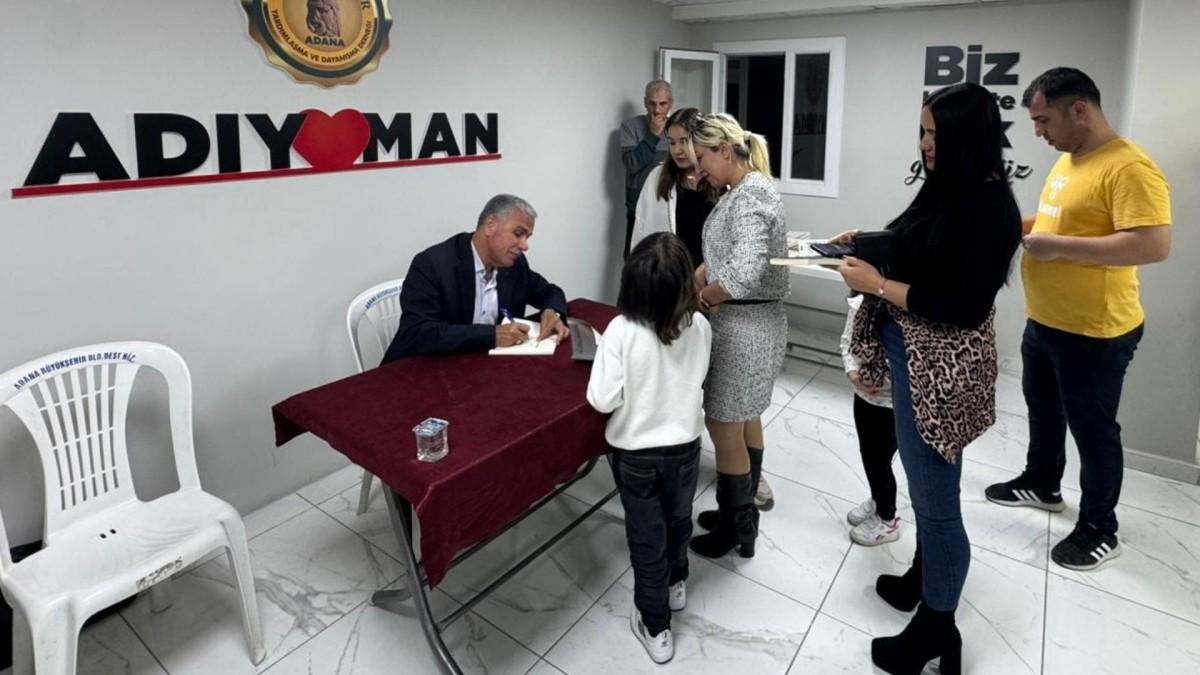 Adana’da anlamlı buluşma: Fahrettin Çelik okurlarıyla bir araya geldi - Videolu Haber