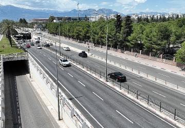 Yüzüncü Yıl Bulvarı'nda asfaltlama çalışması tamamlandı