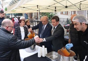 Başkan Aydın'ın Cuma Durağı Muradiye Mahallesi Oldu