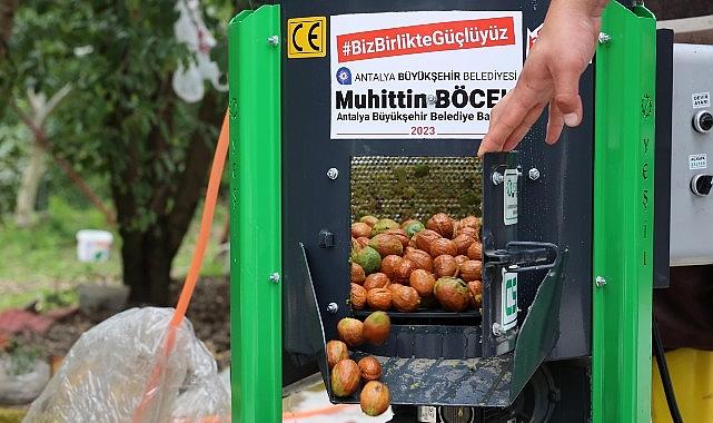 Büyükşehir'in ceviz soyma makineleri üreticilerin hizmetinde