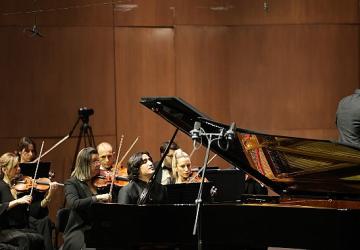 Şef Giuseppe Mengoli ve piyanist Cem Babacan İstanbul Devlet Senfoni Orkestrası sahnesinde buluştu