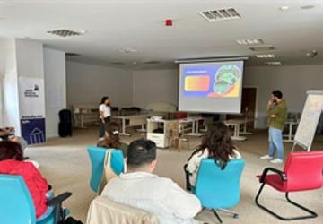 İzmir'de gençlere belediye çalışmaları hakkında eğitim