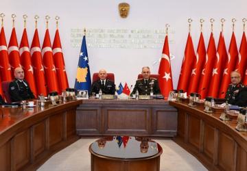 Atatürkçü Teğmenlerin komutanına ihraç iptali