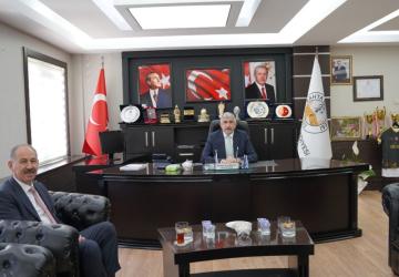 Kardeş Belediye Başkanı Arpaçay’dan Kahta Belediyesi’ne ziyaret