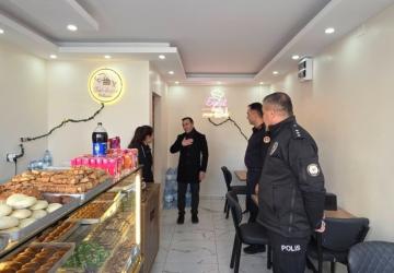 Gölbaşı Kaymakamı Algın, esnafla bir araya geldi