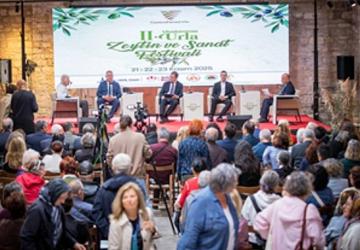 Tugay: Zeytinlikleri korumak bir kentin değil tüm ülkenin geleceğini korumaktır