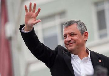 Özgür Özel’den asgari ücret ve emekli maaşı açıklaması: ‘Açlık sınırının altında’