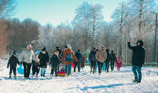 Kuzuyayla'da kar keyfi kış masalına dönüştü