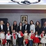 Kreş öğrencilerinden başkan Köymen'e 23 Nisan ziyareti