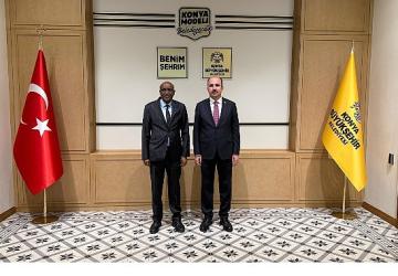 Cibuti Cumhuriyeti Ankara Büyükelçisi Abdillahi, Başkan Altay'ı Ziyaret Etti