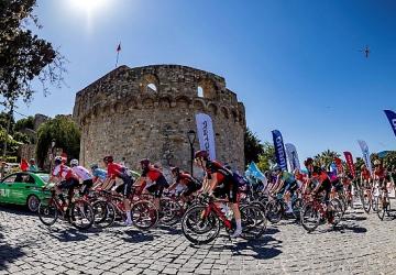 Cumhurbaşkanlığı Türkiye Bisiklet Turu Türk bisikletini, ülkemizi ve markaları dünya sahnesine taşıyan küresel iletişim ve tanıtım platformu