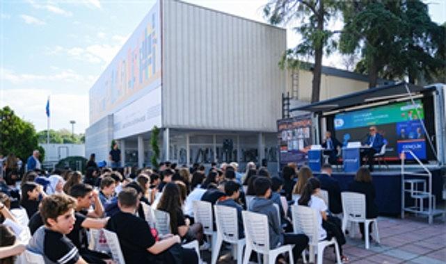 Prof. Dr. Suat Çağlayan ve Prof. Dr. Yılmaz Büyükerşen'den öğrencilere altın değerinde tavsiyeler