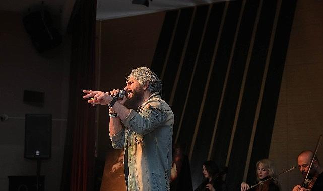 Keçiören Belediyesin'den Barış Manço Ve Cem Karaca Anısına Konser