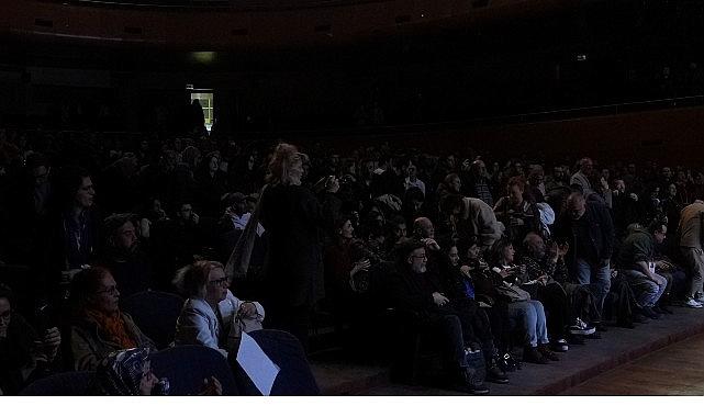 Şehir Tiyatroları, Bursa'da izleyiciyi büyüledi