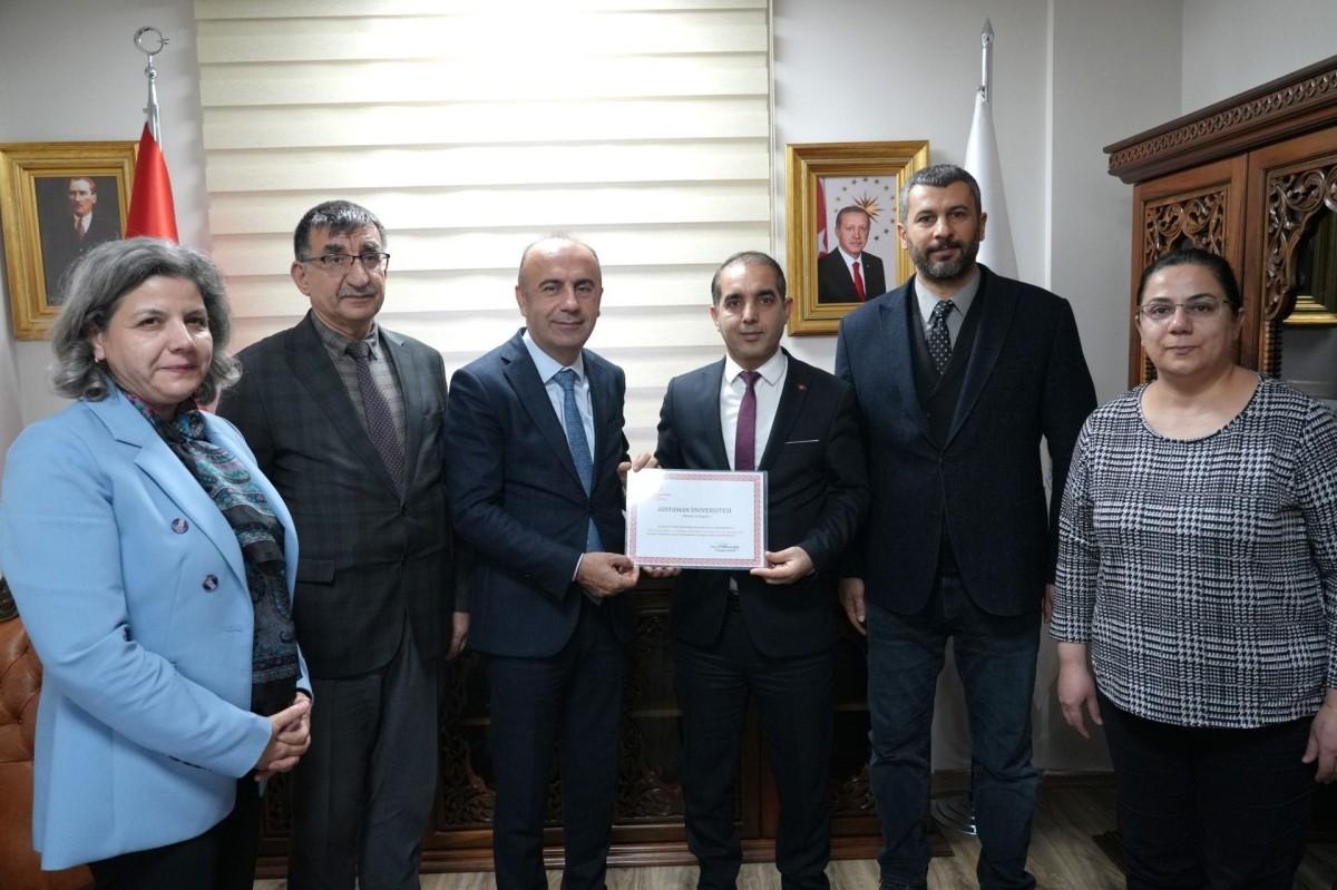 ADYÜ 'Spor, Beslenme Dostu ve Fiziksel Aktiviteyi Destekleyen İş Yeri' Sertifikası Aldı