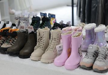 Konak'ta yürekleri ısıtan dayanışma: Giysi Market kış sezonuna hazır