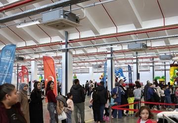 Başkan Çerçioğlu Çocukları ve Aileleri Yarıyıl Karne Şenliği'ne Davet Etti