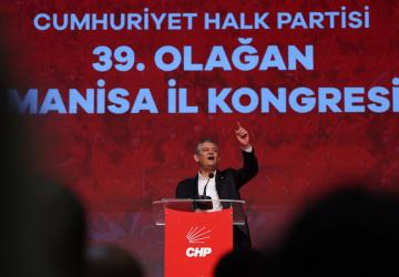 Özgür Özel’den Manisa mesajı: ‘Demokratlar, Cumhuriyetçiler, Atatürk’ü sevenler kazanacak’