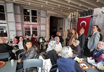 Başkan Mutlu'dan Kemeraltı mesaisi: Esnaftan ruhsat indirimine teşekkür