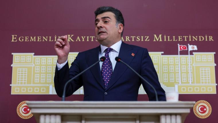 CHP Sözcüsü Emre: ‘Partililerin iradesine dayanmayan hiçbir yönetimin meşruiyeti yoktur’ - Videolu Haber