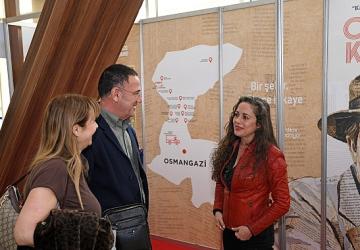 Nilüfer Açıkalın Osmangazi'de Okurlarıyla Buluştu