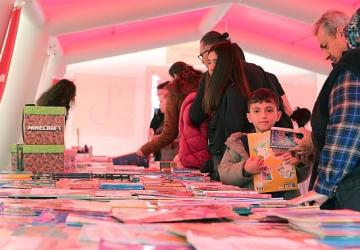 Bayraklı'da Çocuk Kitap Şenliği Yoğun İlgi Gördü