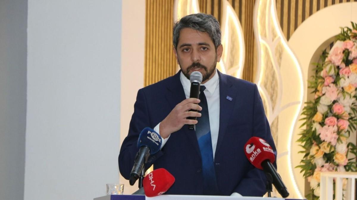 Başkan Dayan: ‘Köy enstitüleri Anadolu rönesansının yarım kalan öyküsüdür’