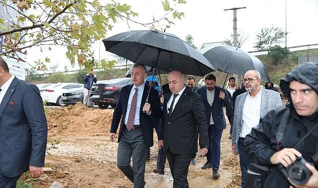 Başkan Büyükakın'dan sağanak yağış altında denetim