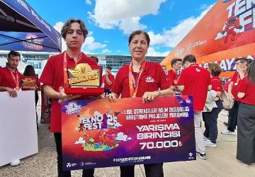 İzmir Fen Lisesi Öğrencisi, TEKNOFEST 2025'te Türkiye Birincisi Oldu