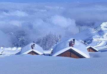 Rize Handüzü Yaylası beyaza büründü: Kar kalınlığı 1 metreyi aştı - Videolu Haber