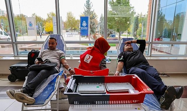 Selçuklu Belediyesi Personeli'nden Kızılay'a Kan Bağışı Desteği