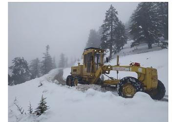 Büyükşehir ekiplerinin karla mücadelesi sürüyor