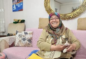 Kanseri yendi, ikinci baharı İleri Yaş Merkezi'nde yaşıyor