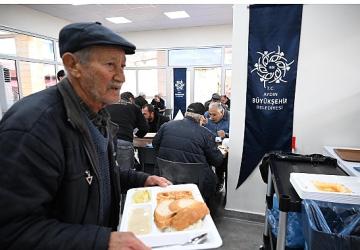 Başkan Çerçioğlu'nun Söke'ye Kazandırdığı Şehir Lokantası Hizmete Başladı