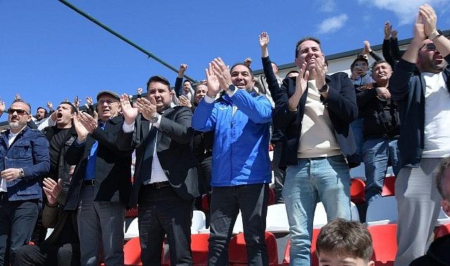 Şampiyonluk Meşalesi Bağlum'da Yakıldı