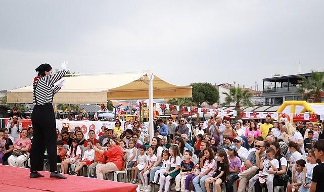 Burhaniye'de 23 Nisan Ruhuna Yakışır Kutlama