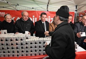 Başkan Aydın, Berat Kandili'nde Vatandaşlarla Buluştu