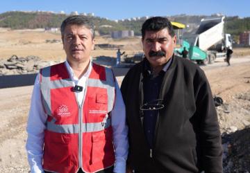 Başkan Tutdere Esentepe’deki asfalt çalışmalarını yerinde inceledi - Videolu Haber