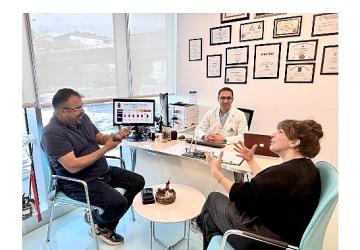 Travma Sonrası Böbrek Yetmezliği Gelişen Yönetmen Onur'un Hayatını Ablasının Bağışı Kurtardı