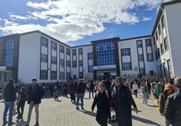 Denetimler sıklaştırılıyor: Türkiye genelinde okullara kamera ve turnike sistemi geliyor