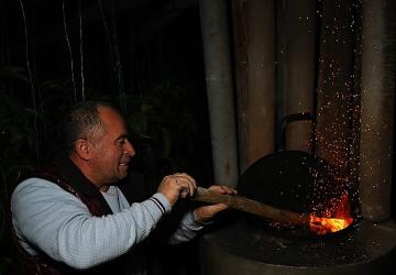 Büyükşehir'in dijital sensörleri ile seralar cep telefonları ile izleniyor
