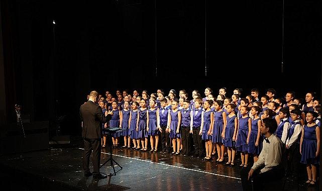 Nilüfer'de üç koro aynı sahnede buluştu