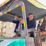 Buca'da asfalt seferberliği: Başkan Tugay ve Başkan Duman sahada!