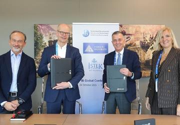 Türkiye'de Bir İlk: Eğitimde Sınırları Aşan Anlaşma İmzalandı