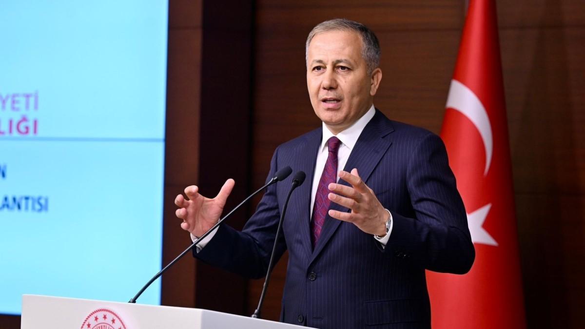 Bakan Yerlikaya: ‘25 ilde siber suç operasyonlarında 403 şüpheli yakalandı’
