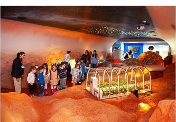 Karşıyakalı anaokulu öğrencileri Uzay Kampı'nda