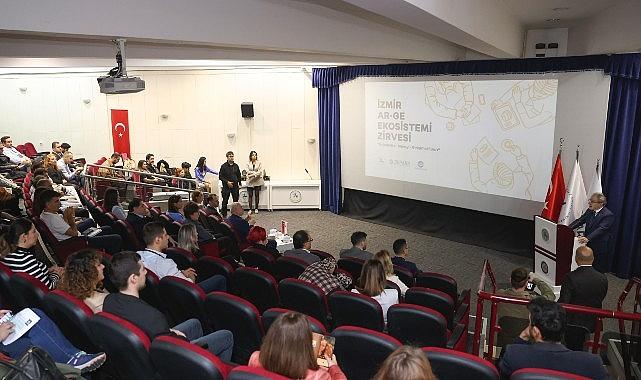 "İzmir'i teknolojiyi ihraç eden bir kente dönüştürmek için çalışıyoruz"