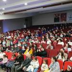 Çiğli'de Minikler Mikroplara Karşı Sahneye Çıktı