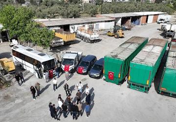 Çöp taşımada yeni dönem: 6 kamyonluk yük tek seferde taşınacak