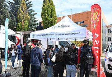 Manisa Büyükşehir'den “Afetlerde İnsan Olmak" Sempozyumuna Destek